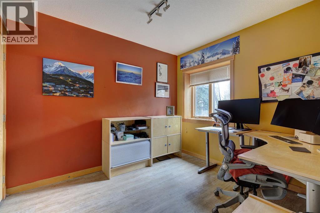 207 Miskow Close, Canmore, Alberta  T1W 3G7 - Photo 29 - A2214778