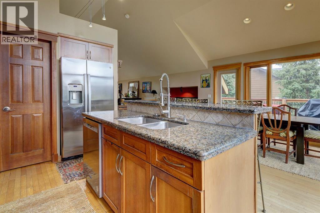 207 Miskow Close, Canmore, Alberta  T1W 3G7 - Photo 10 - A2214778