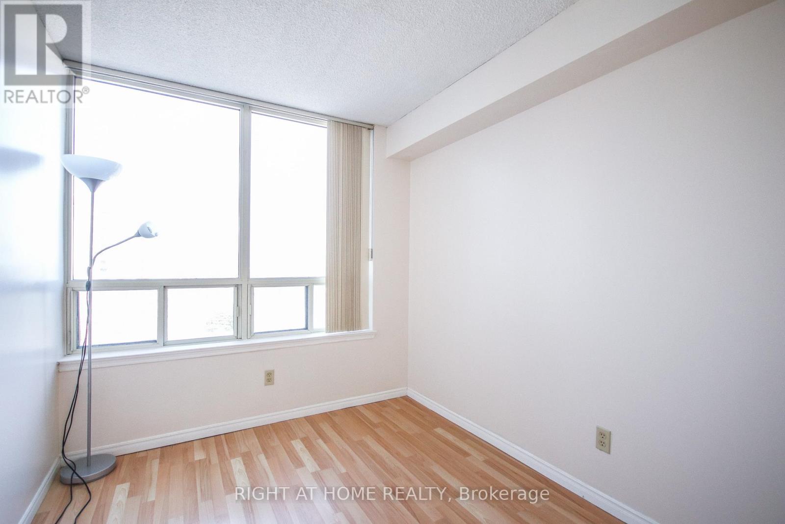 1610 - 7 Bishop Avenue, Toronto, Ontario  M2M 4J4 - Photo 15 - C12526636
