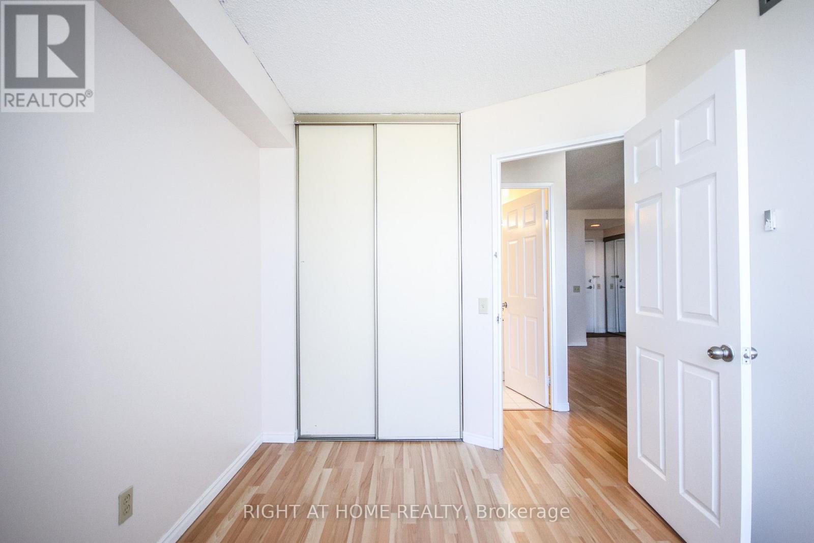 1610 - 7 Bishop Avenue, Toronto, Ontario  M2M 4J4 - Photo 16 - C12526636