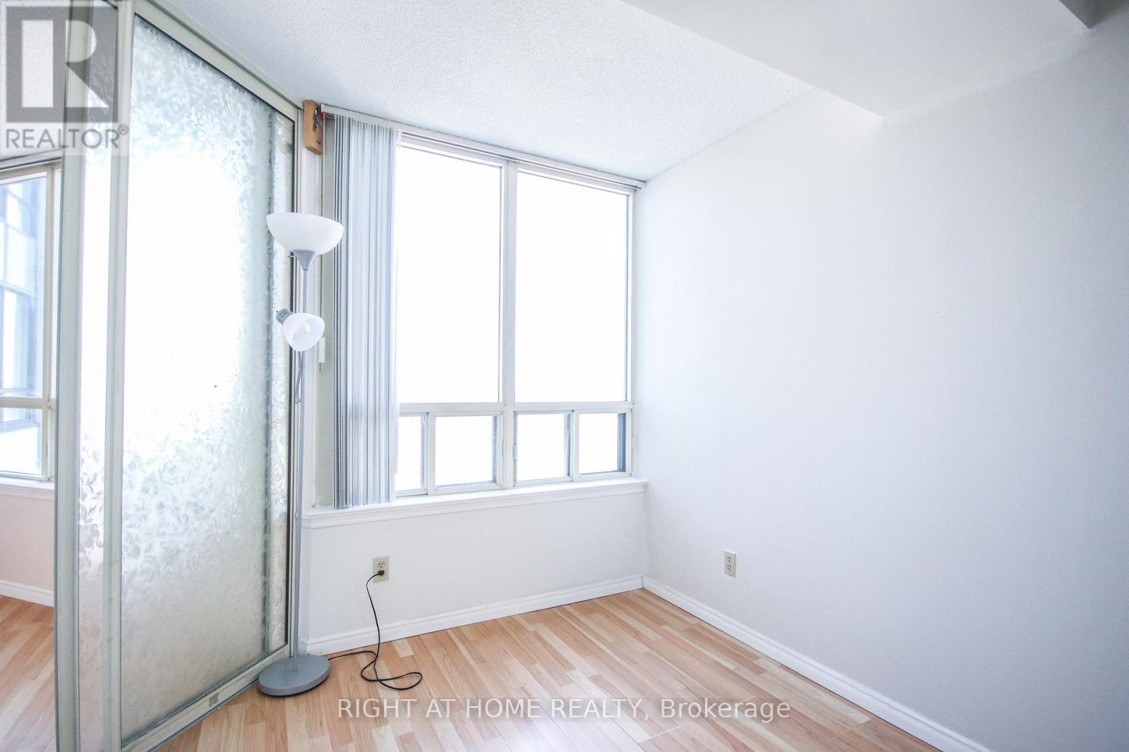 1610 - 7 Bishop Avenue, Toronto, Ontario  M2M 4J4 - Photo 17 - C12526636