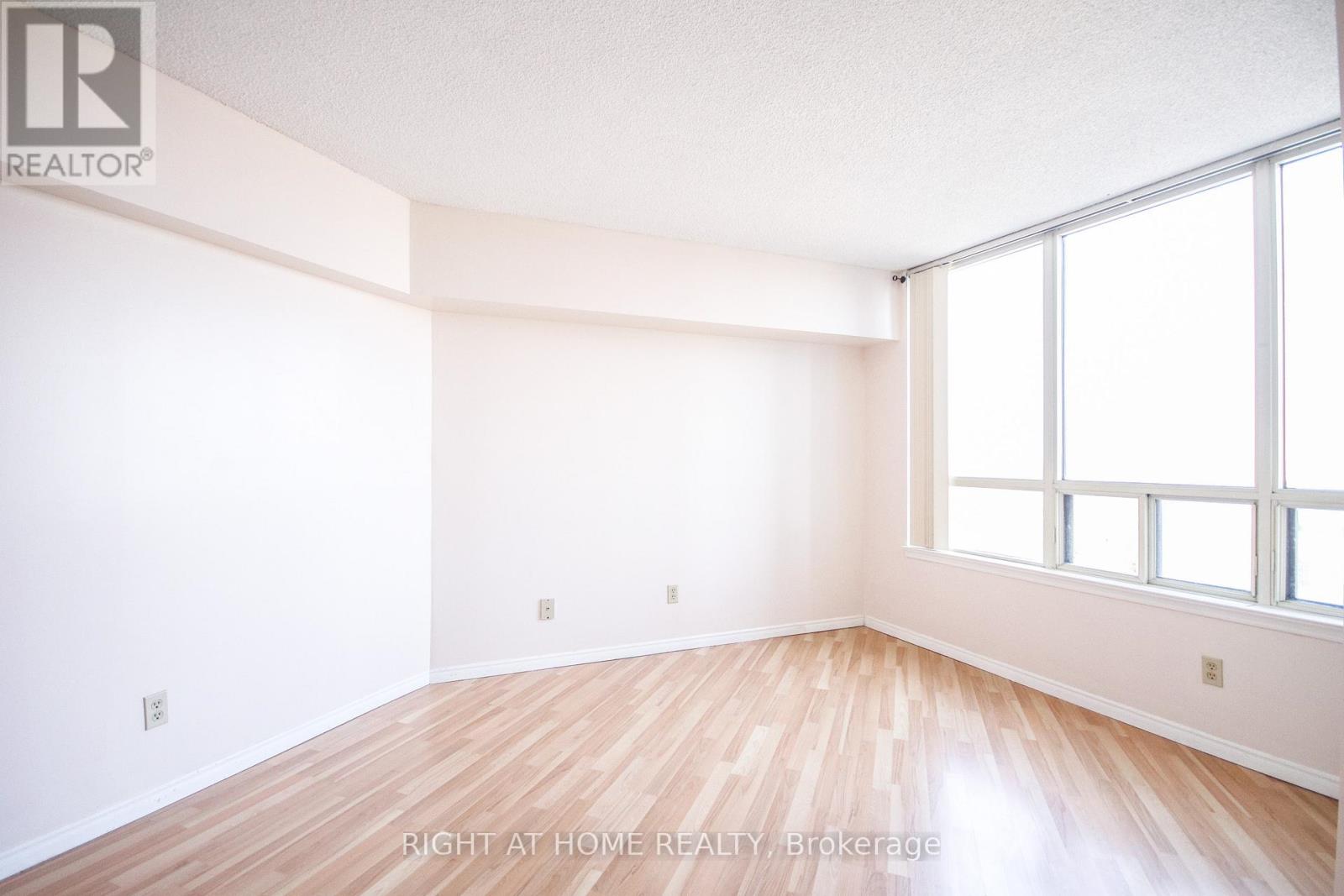 1610 - 7 Bishop Avenue, Toronto, Ontario  M2M 4J4 - Photo 19 - C12526636