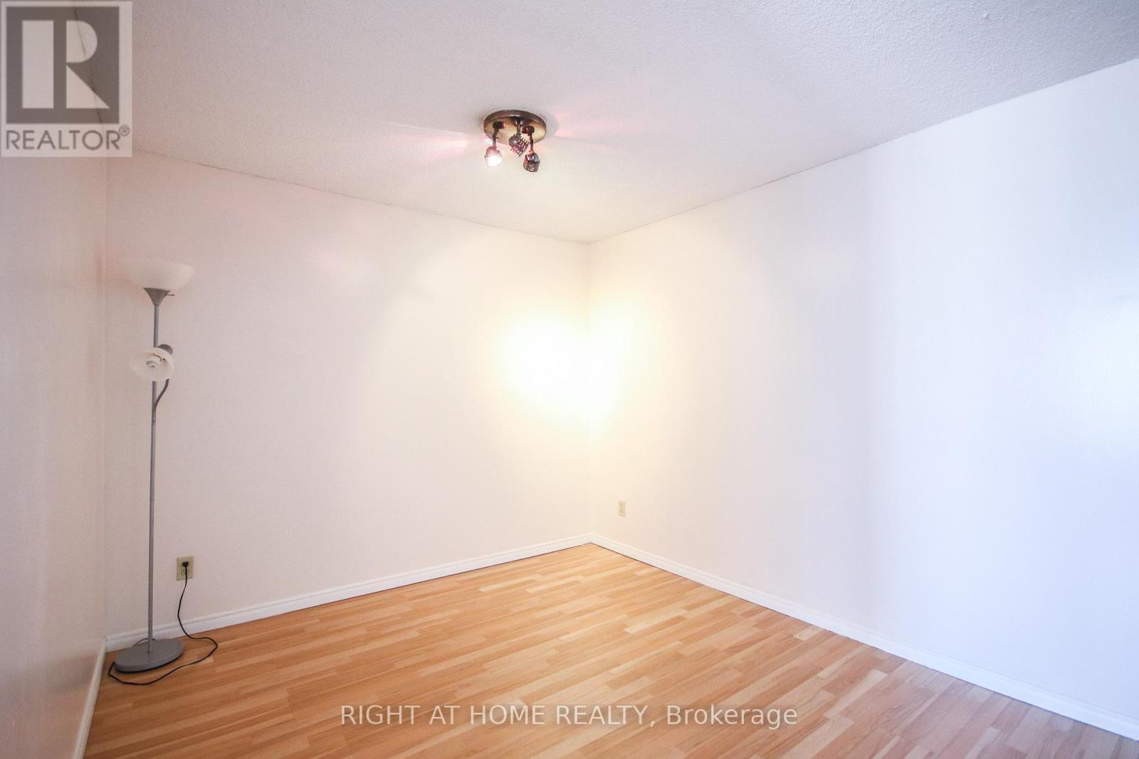 1610 - 7 Bishop Avenue, Toronto, Ontario  M2M 4J4 - Photo 9 - C12526636