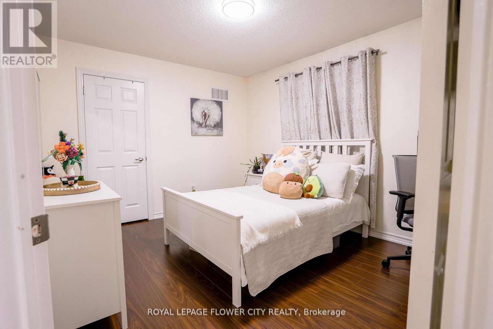 19 Teal Crest Circle, Brampton, Ontario  L6X 2Z6 - Photo 26 - W12491168