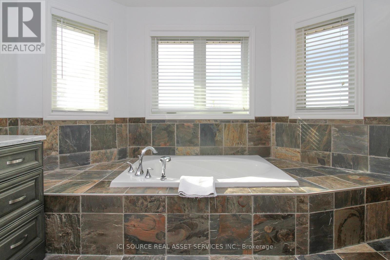 260 O'dette Road, Peterborough, Ontario  K9K 2N8 - Photo 33 - X12519728