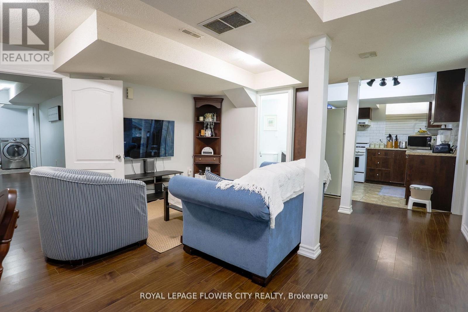 19 Teal Crest Circle, Brampton, Ontario  L6X 2Z6 - Photo 32 - W12491168