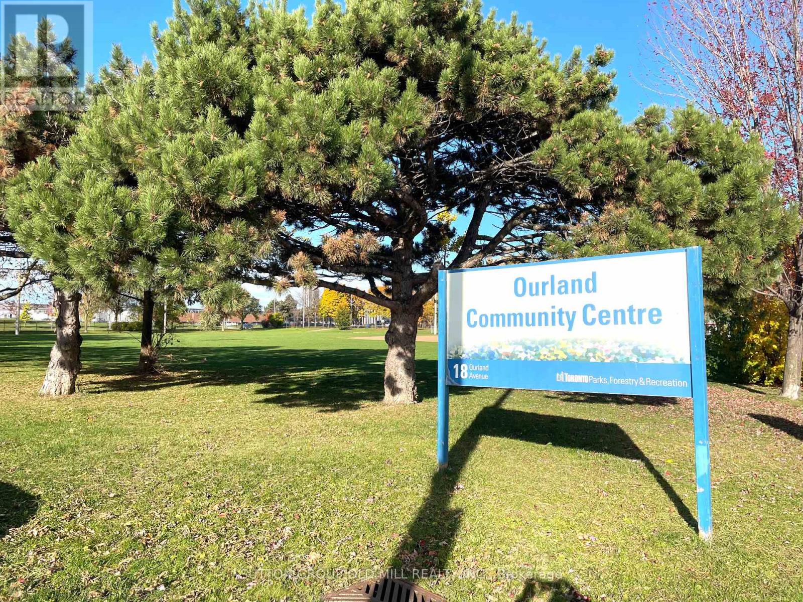 36 Alden Avenue, Toronto, Ontario  M8Z 1C5 - Photo 11 - W12526614