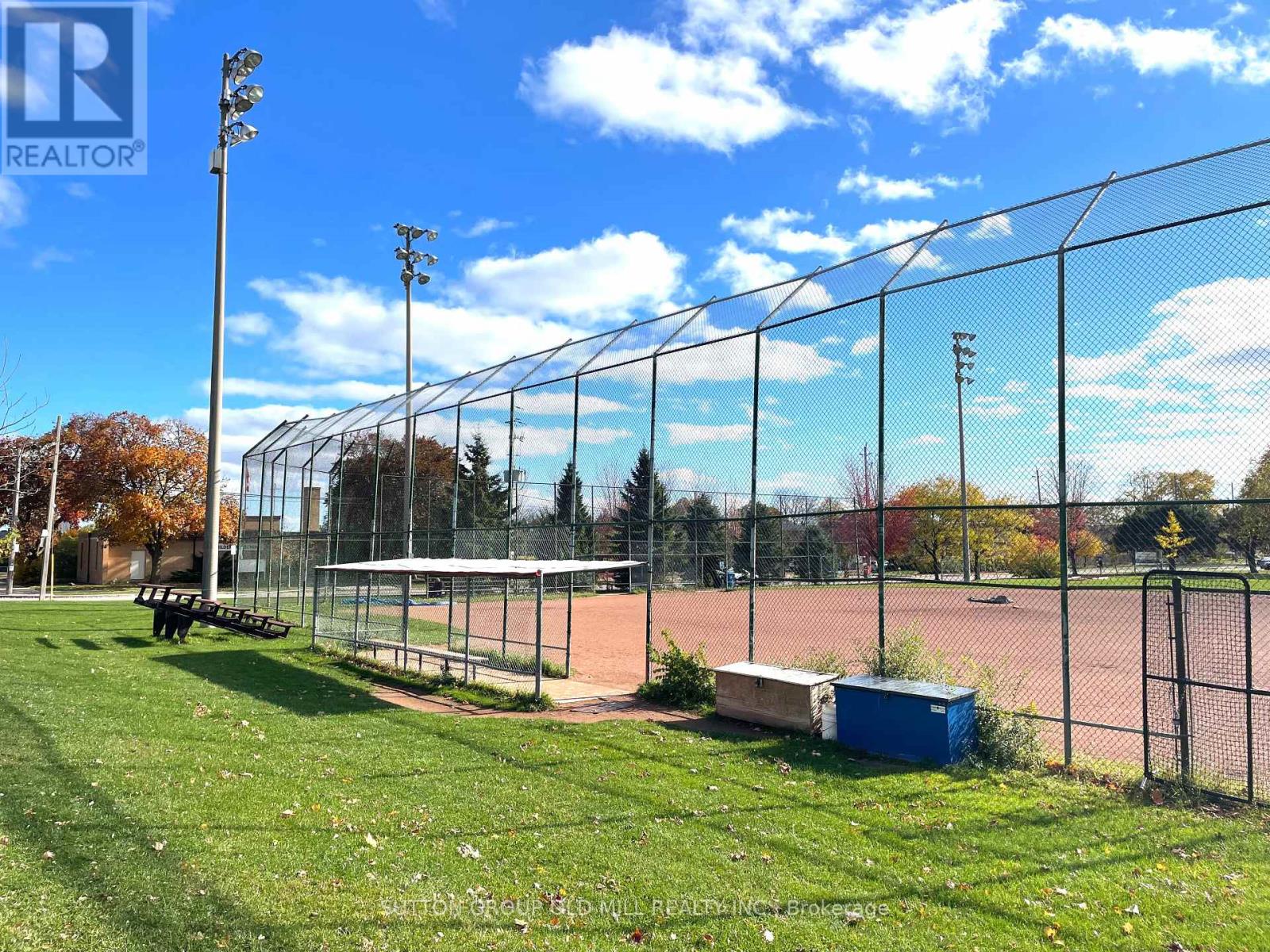 36 Alden Avenue, Toronto, Ontario  M8Z 1C5 - Photo 13 - W12526614