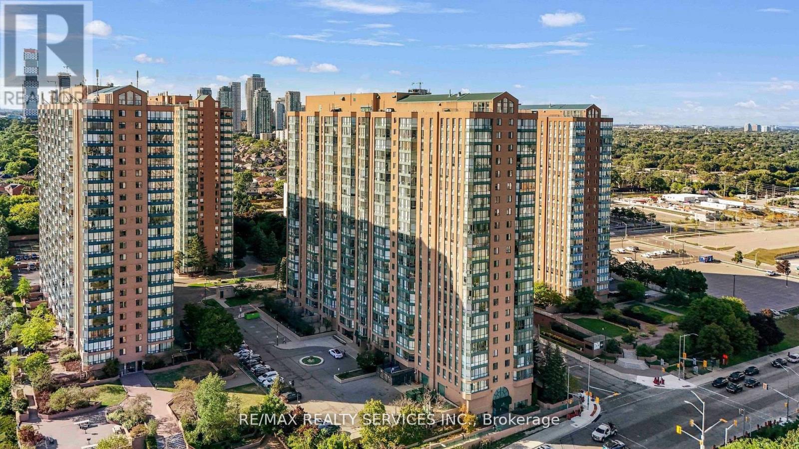 1202 - 145 HILLCREST AVENUE, Mississauga, Ontario