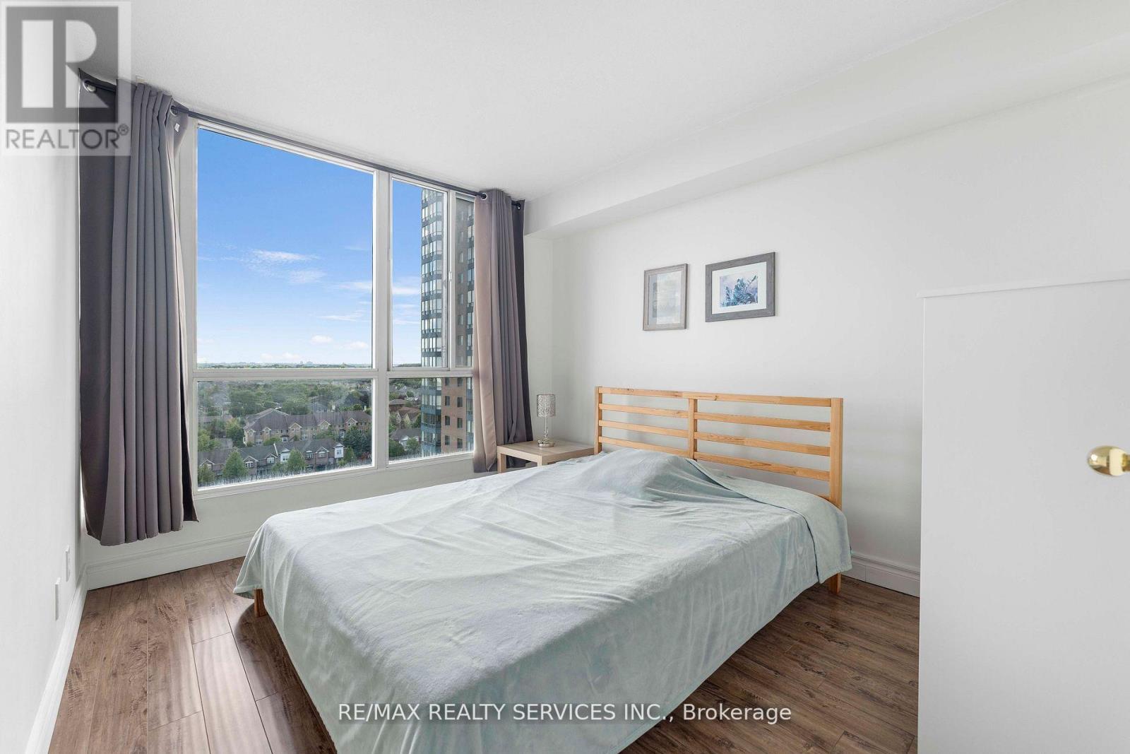 1202 - 145 Hillcrest Avenue, Mississauga, Ontario  L5B 3Z1 - Photo 25 - W12526618