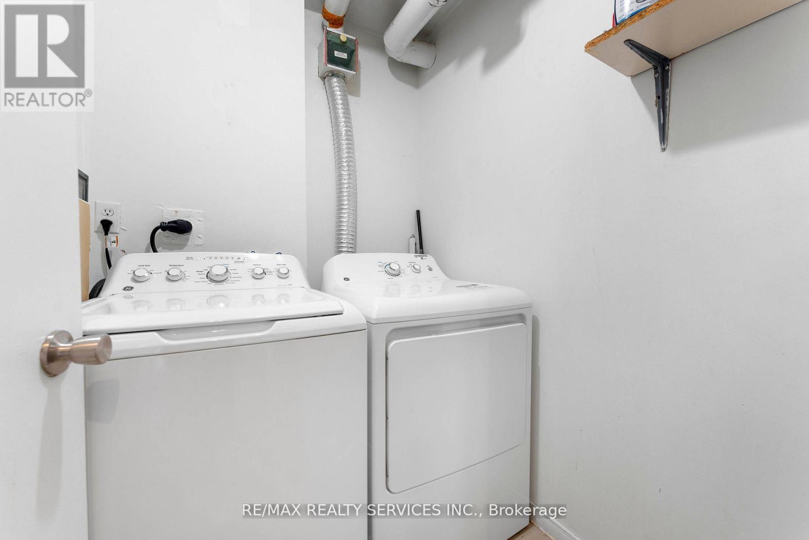 1202 - 145 Hillcrest Avenue, Mississauga, Ontario  L5B 3Z1 - Photo 33 - W12526618