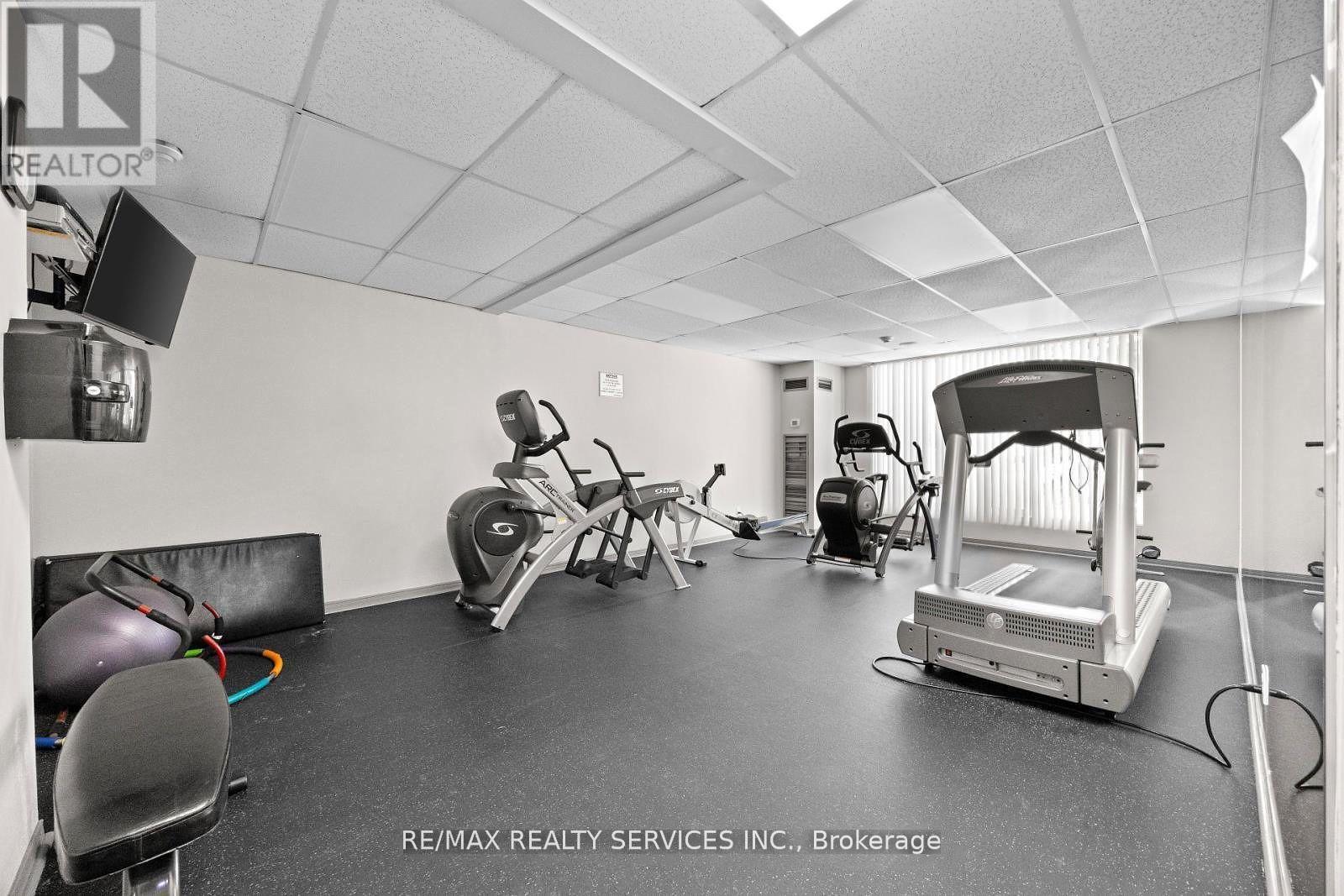 1202 - 145 Hillcrest Avenue, Mississauga, Ontario  L5B 3Z1 - Photo 36 - W12526618