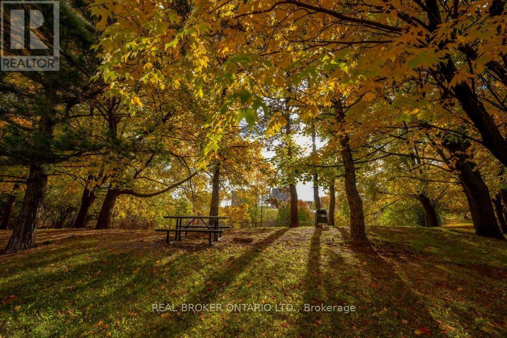 1612 - 716 The West Mall Drive, Toronto, Ontario  M9C 4X6 - Photo 39 - W12526626