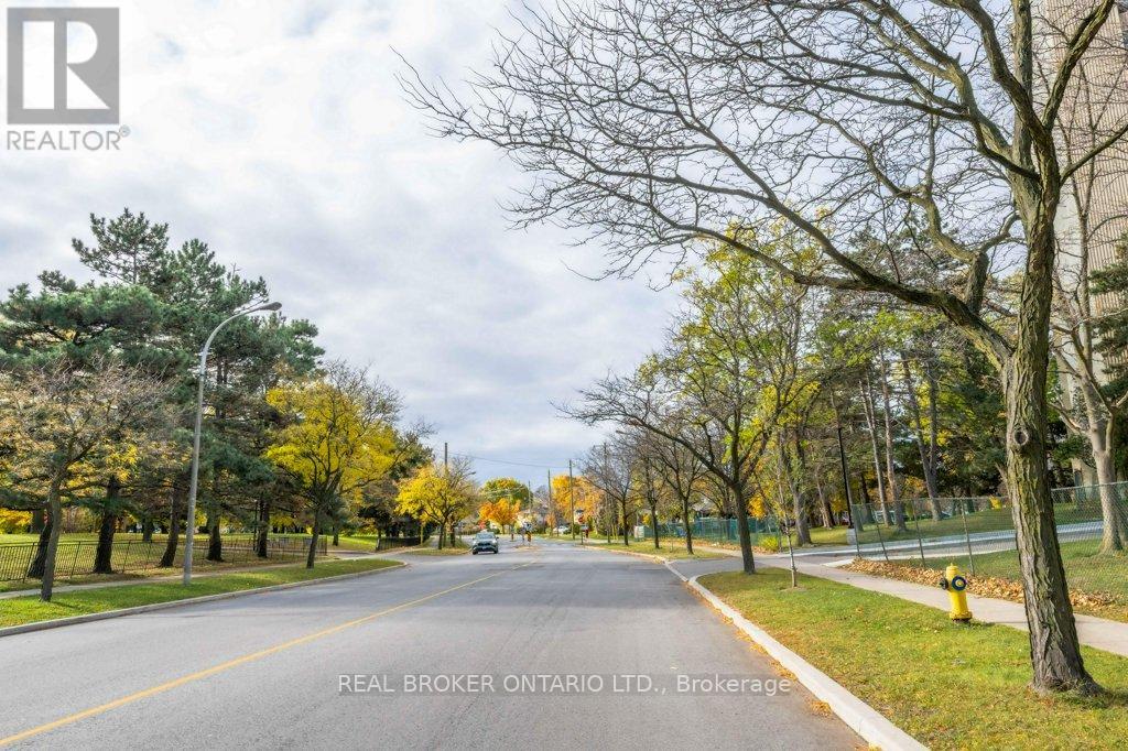 1612 - 716 The West Mall Drive, Toronto, Ontario  M9C 4X6 - Photo 45 - W12526626