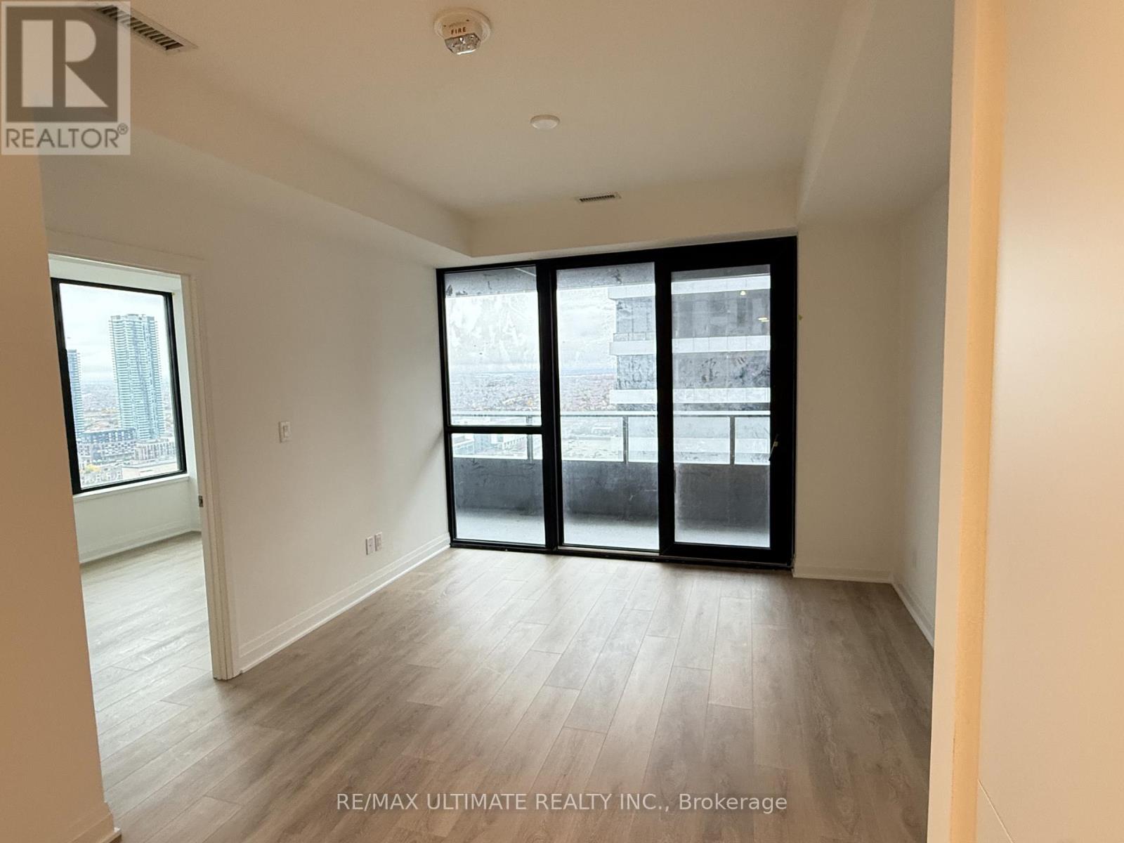 3007 - 4015 The Exchange, Mississauga, Ontario  L5B 1M7 - Photo 4 - W12526628