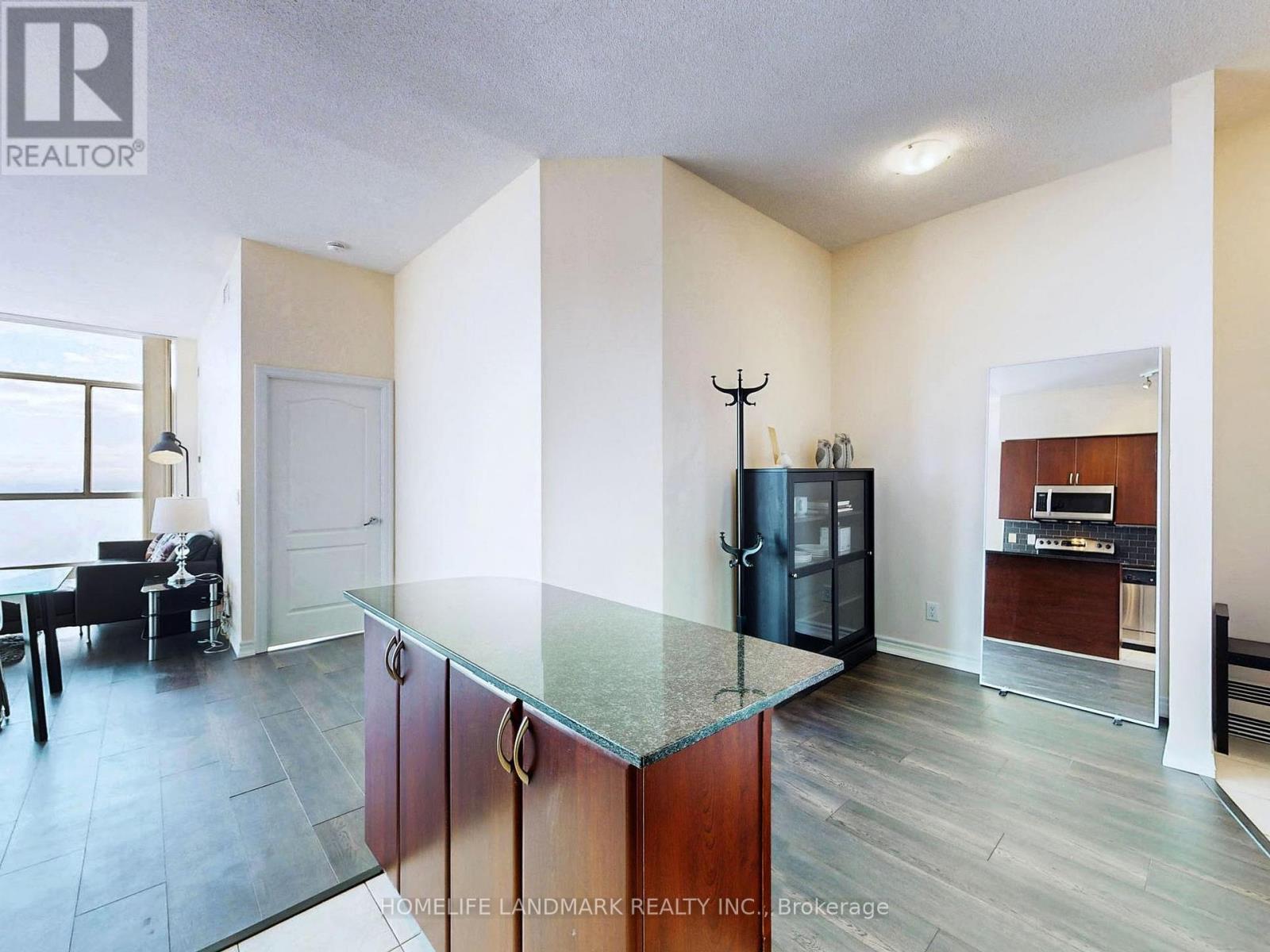 3506 - 225 Webb Drive, Mississauga, Ontario  L5B 4P2 - Photo 10 - W12526630