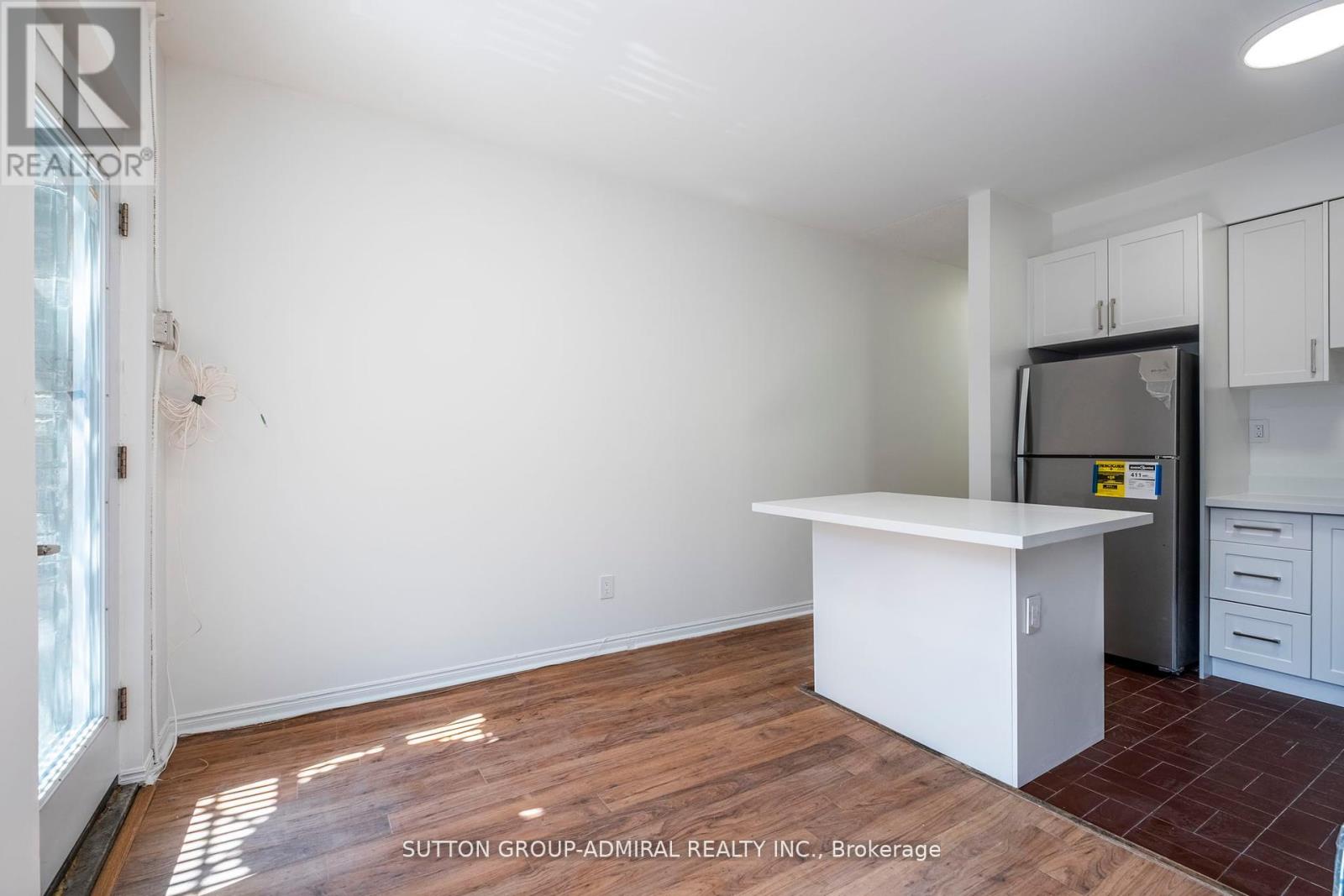 2 - 1969 Queen Street E, Toronto, Ontario M4L 1H9 - Photo 2 - E12525534