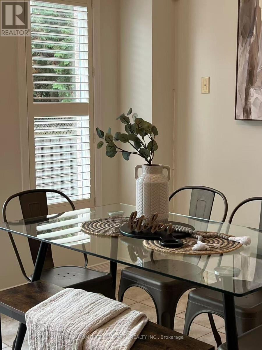 55 Quetico Drive, Richmond Hill, Ontario L4B 4J2 - Photo 10 - N12477066