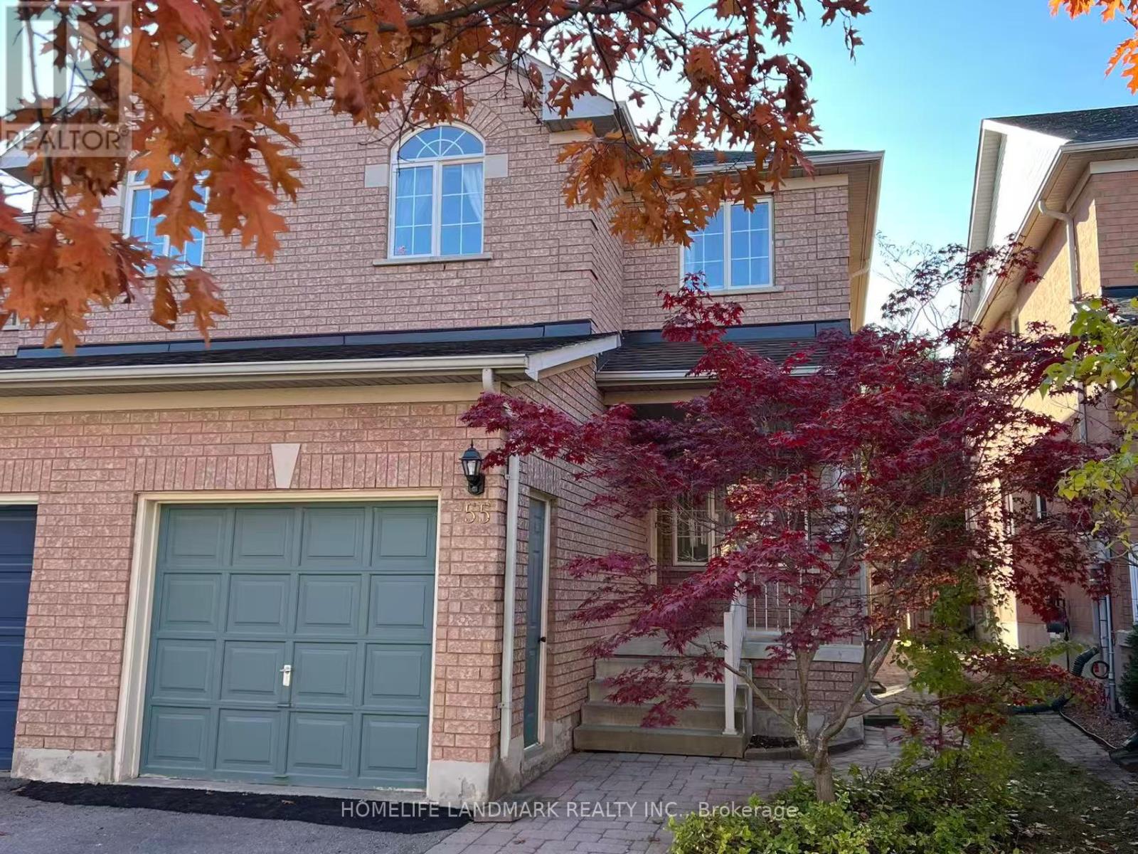 55 Quetico Drive, Richmond Hill, Ontario L4B 4J2 - Photo 2 - N12477066