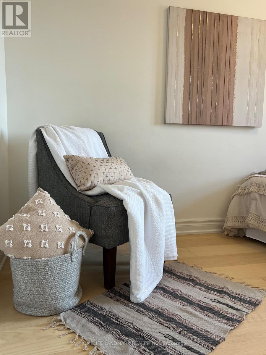 55 Quetico Drive, Richmond Hill, Ontario L4B 4J2 - Photo 31 - N12477066