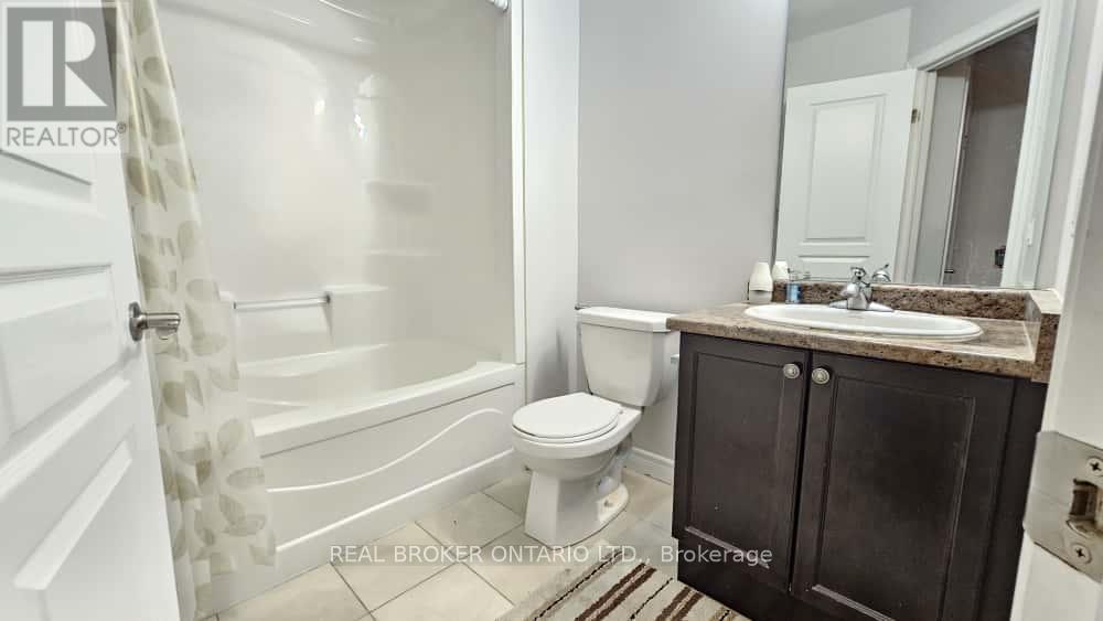 7 Ladybell Lane, Hamilton, Ontario L0R 1P0 - Photo 24 - X12472878