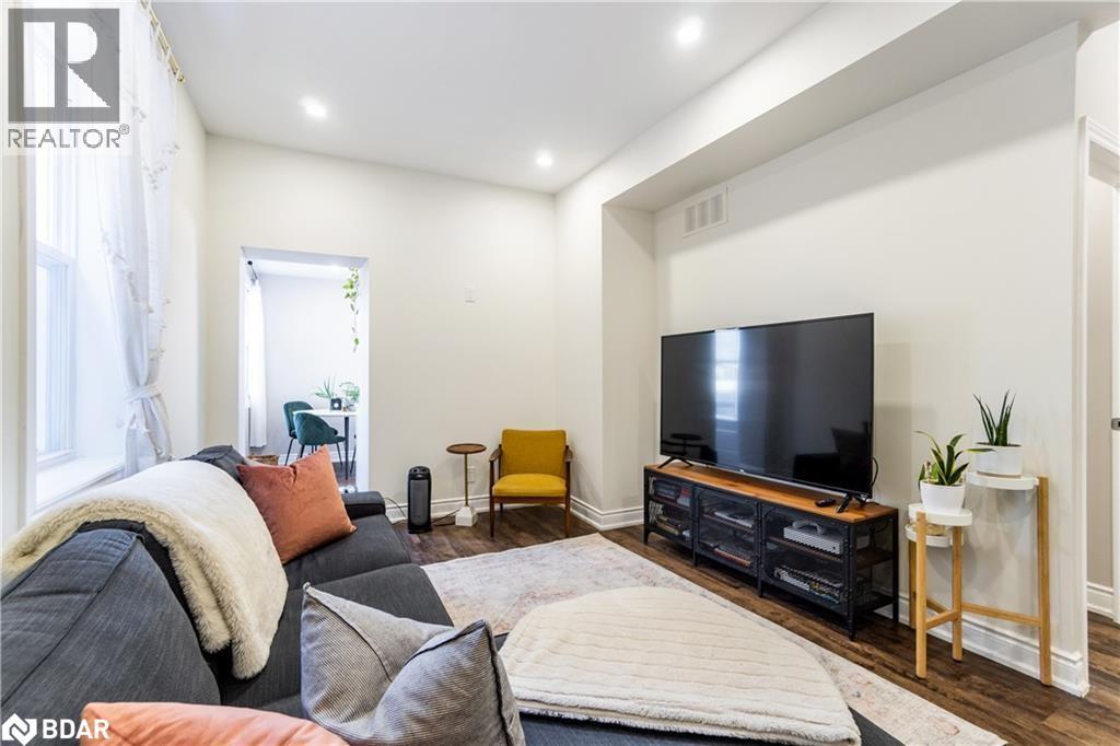 163 Wentworth Street N Unit# Main, Hamilton, Ontario L8L 5V6 - Photo 3 - 40785778