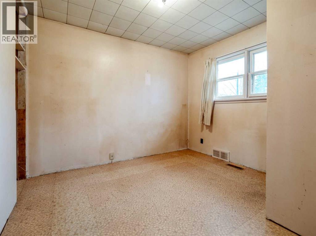 609 Stafford Drive, Lethbridge, Alberta  T2X 1W5 - Photo 23 - A2268639