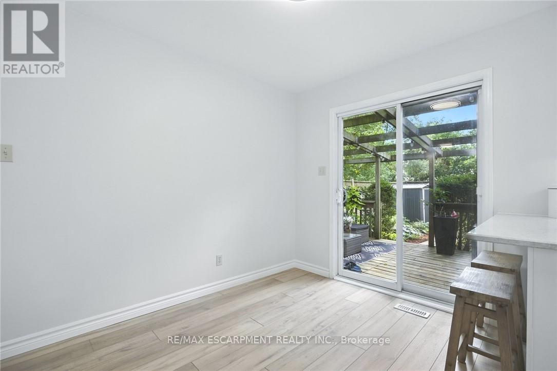 38 Locke Street S, Hamilton, Ontario  L8P 3Z8 - Photo 15 - X12526644