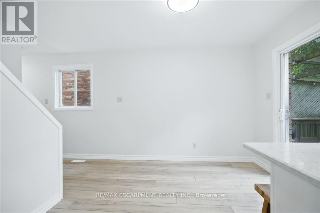 38 Locke Street S, Hamilton, Ontario  L8P 3Z8 - Photo 16 - X12526644