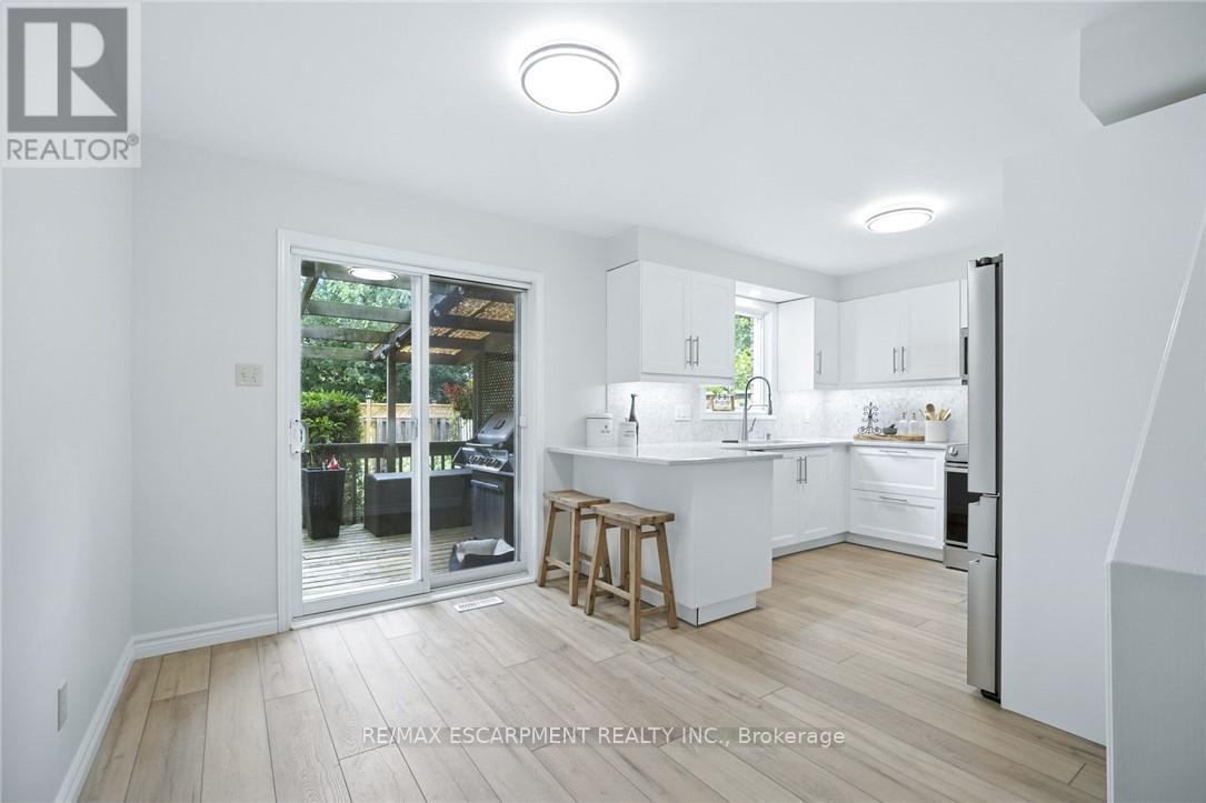 38 Locke Street S, Hamilton, Ontario  L8P 3Z8 - Photo 17 - X12526644