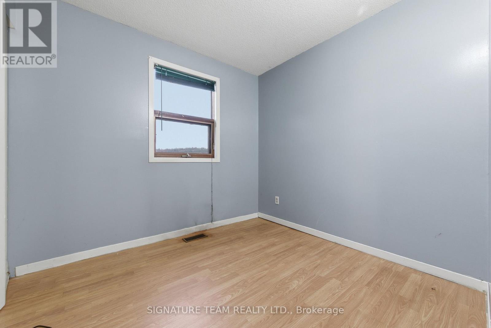 279 Jessie Street, Bonnechere Valley, Ontario K0J 1T0 - Photo 11 - X12526652