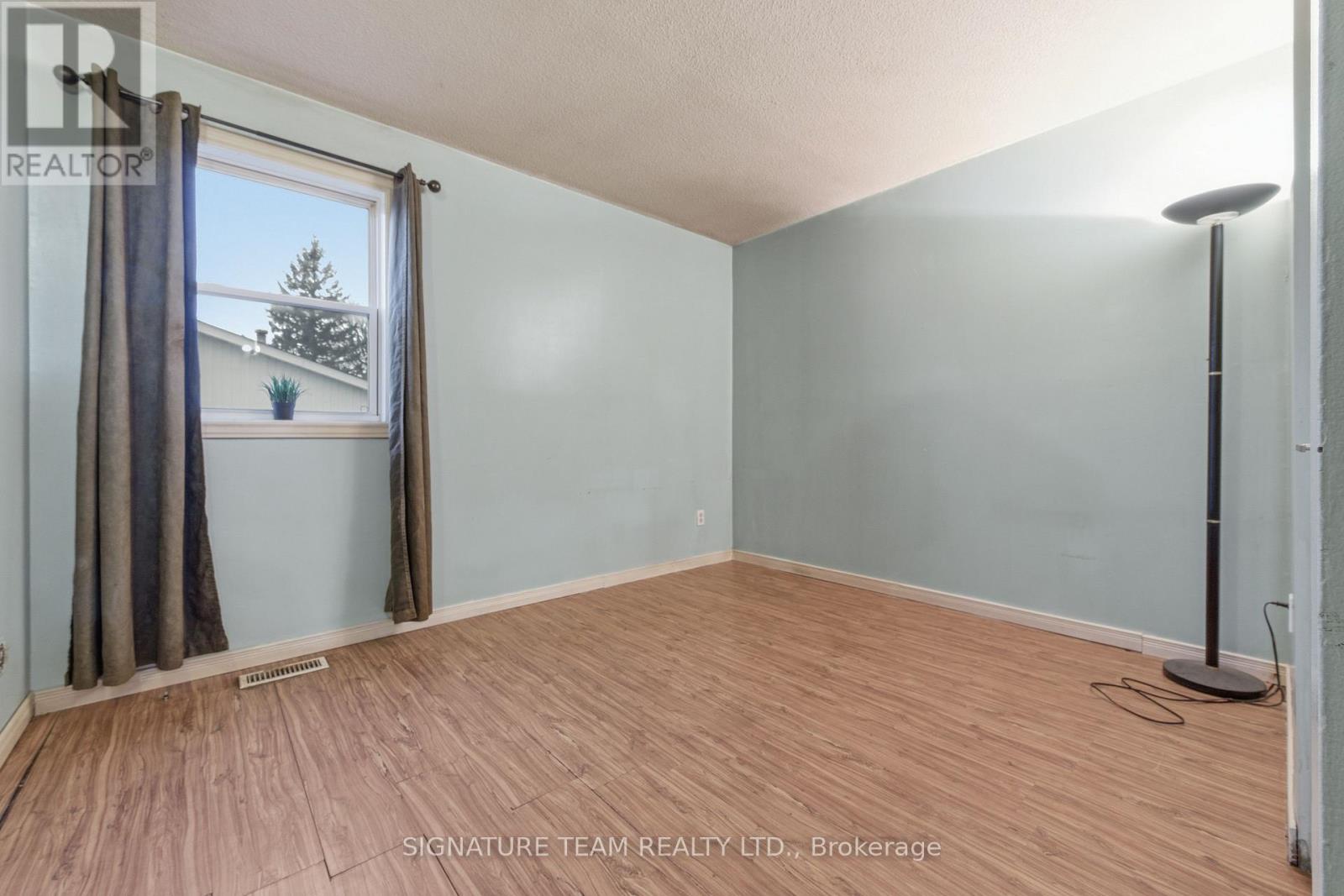 279 Jessie Street, Bonnechere Valley, Ontario K0J 1T0 - Photo 13 - X12526652