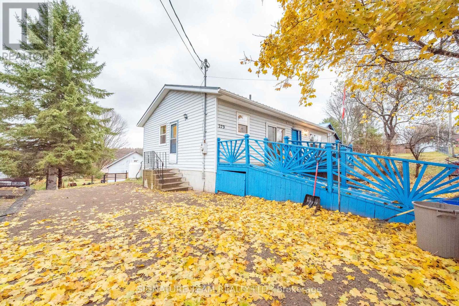 279 Jessie Street, Bonnechere Valley, Ontario K0J 1T0 - Photo 2 - X12526652