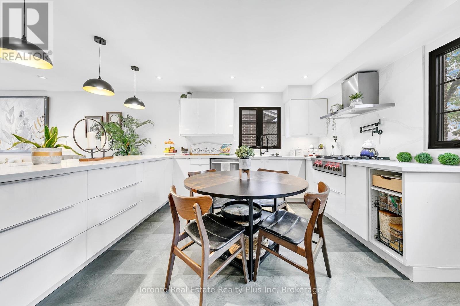 2797 Constable Road, Mississauga, Ontario L5J 1W6 - Photo 12 - W12480012