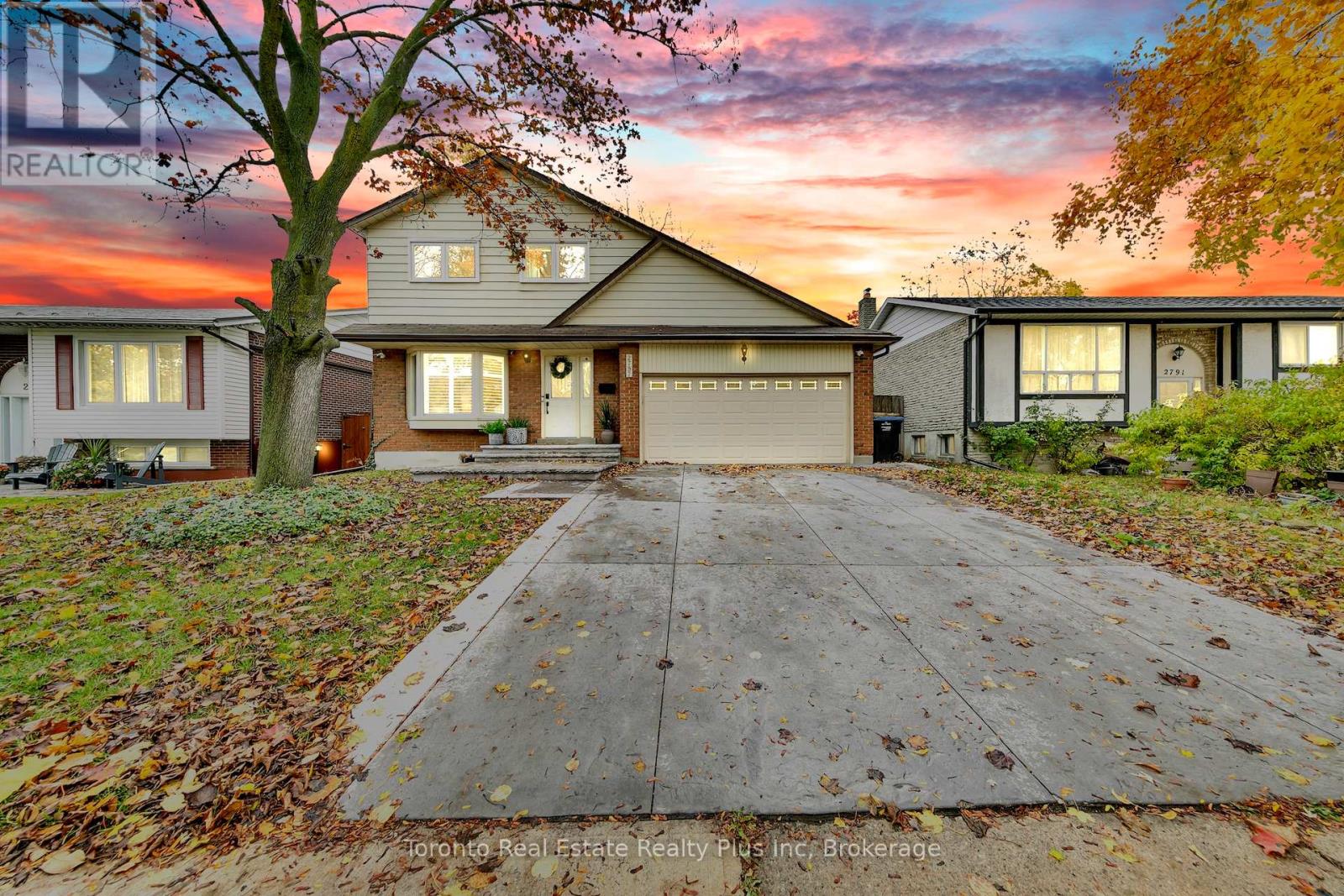 2797 Constable Road, Mississauga, Ontario L5J 1W6 - Photo 2 - W12480012