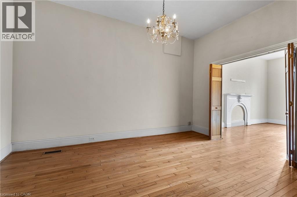 241 Robert Street, Hamilton, Ontario  L8L 2R2 - Photo 9 - 40784748