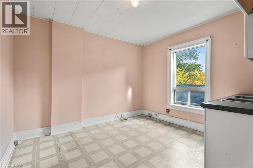 241 Robert Street, Hamilton, Ontario  L8L 2R2 - Photo 17 - 40784748