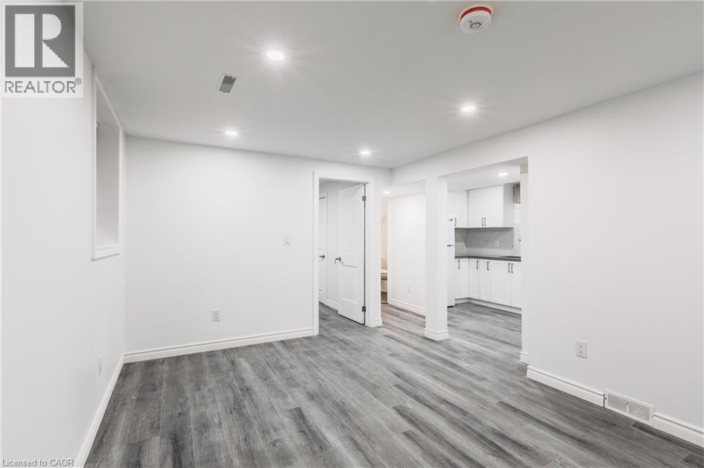 57 Bush Clover Crescent Unit# Lower Level, Kitchener, Ontario N2E 3P8 - Photo 6 - 40786891