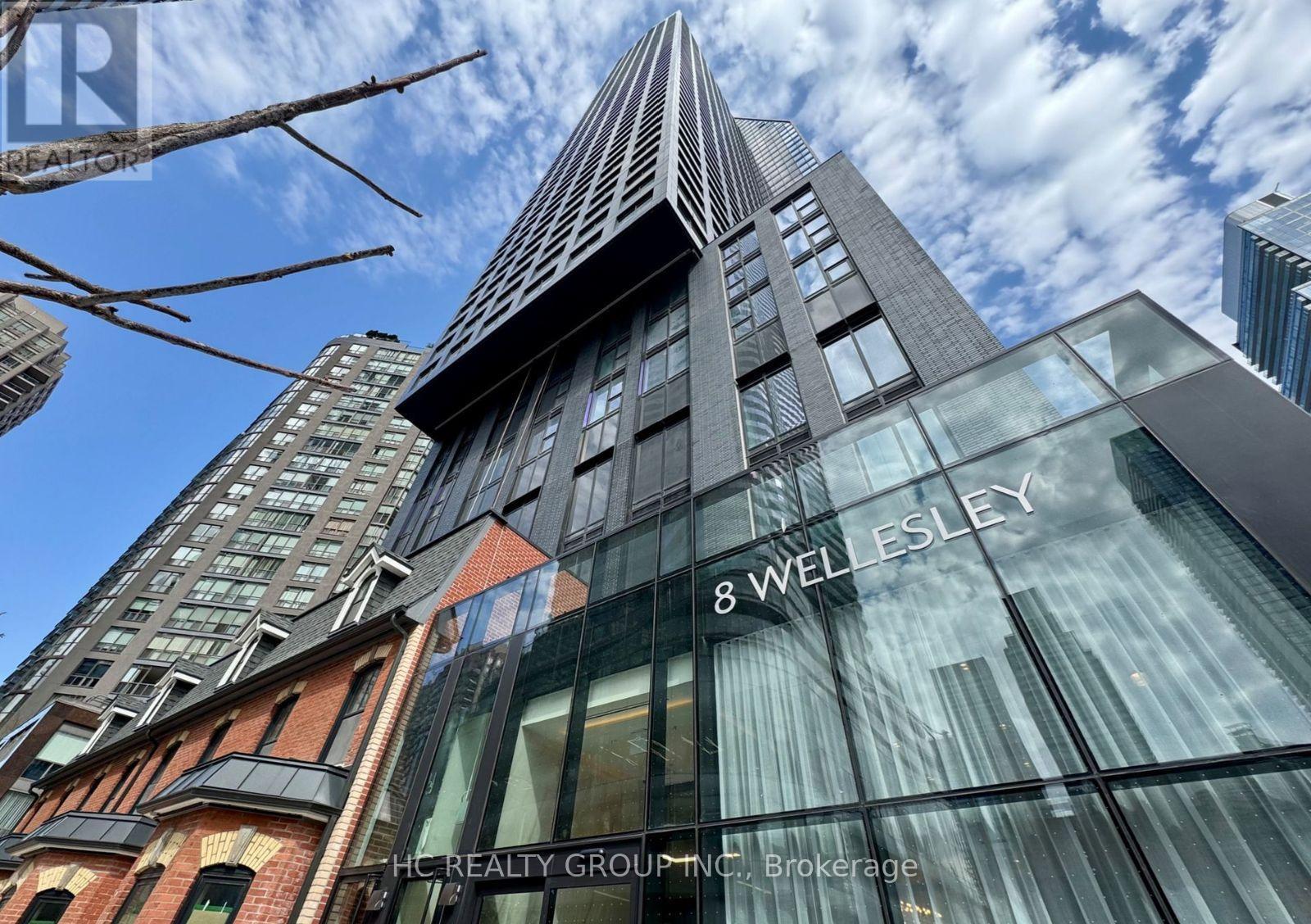 5911 - 8 WELLESLEY STREET W, Toronto, Ontario
