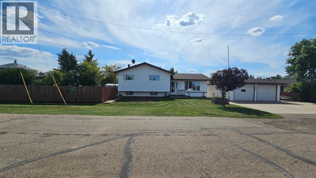 5006 55 Avenue, Castor, Alberta  T0C 0X0 - Photo 5 - A2252557