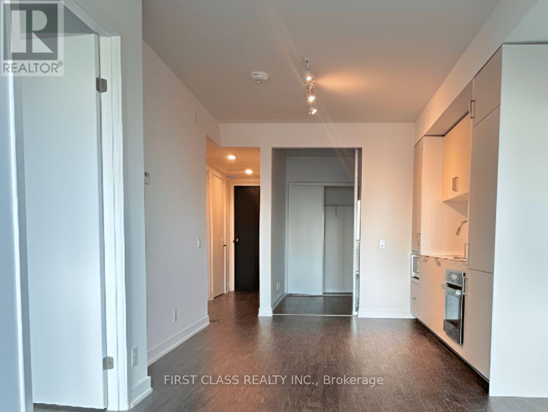 1609 - 88 Queen Street E, Toronto, Ontario M5C 0B6 - Photo 4 - C12517566