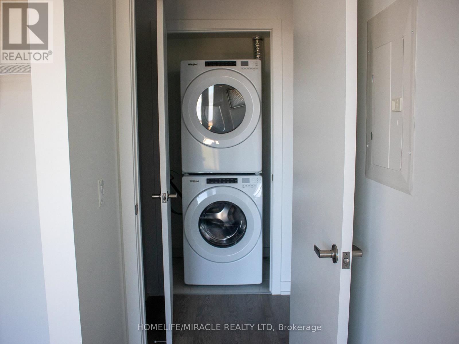 409 - 760 Whitlock Avenue, Milton, Ontario  L9E 1S2 - Photo 12 - W12481738