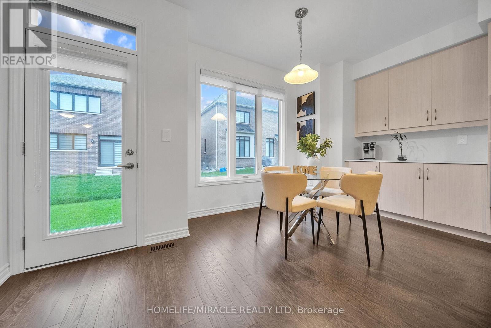 1536 Buttercup Court, Milton, Ontario L9E 2G3 - Photo 14 - W12523242