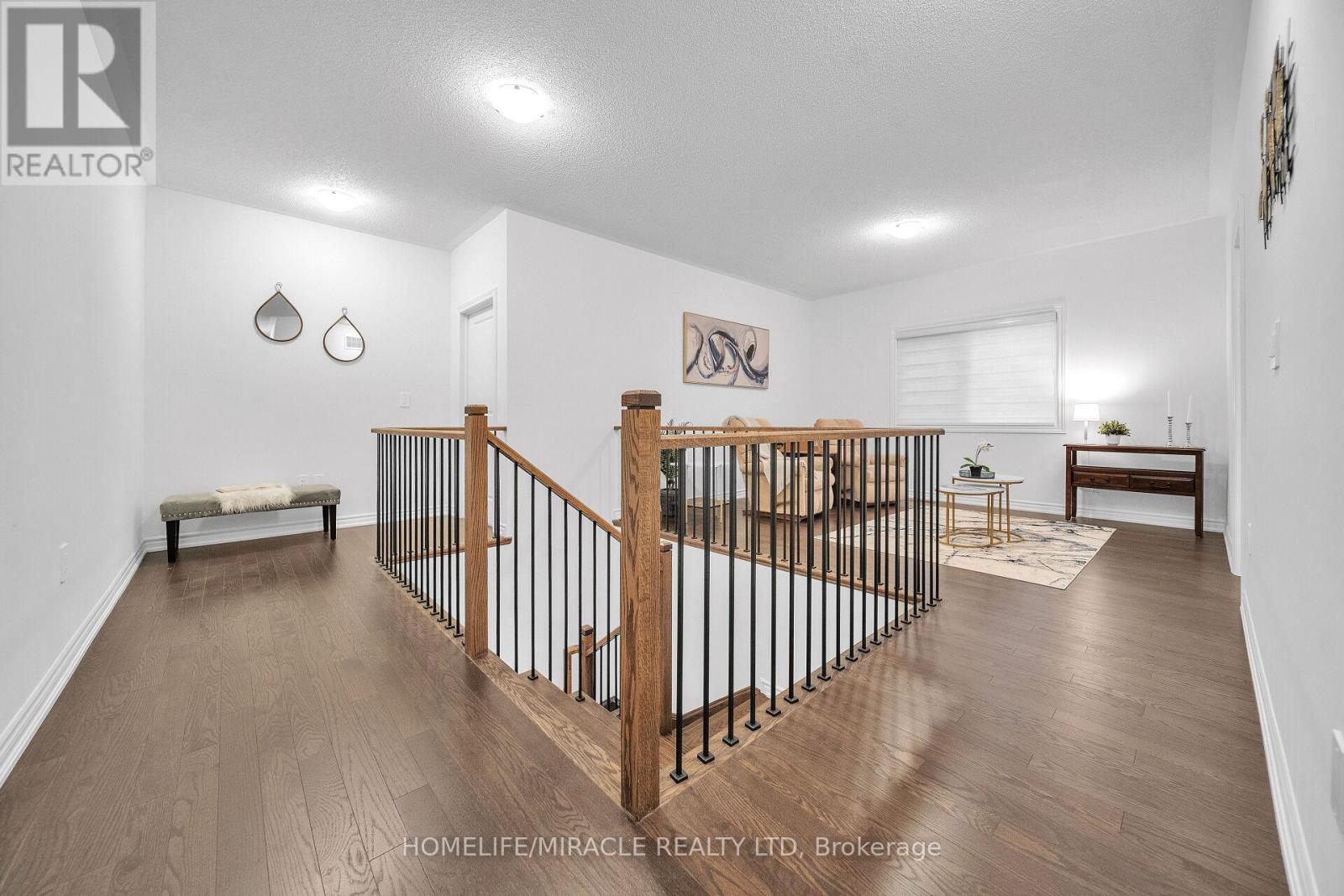 1536 Buttercup Court, Milton, Ontario L9E 2G3 - Photo 21 - W12523242