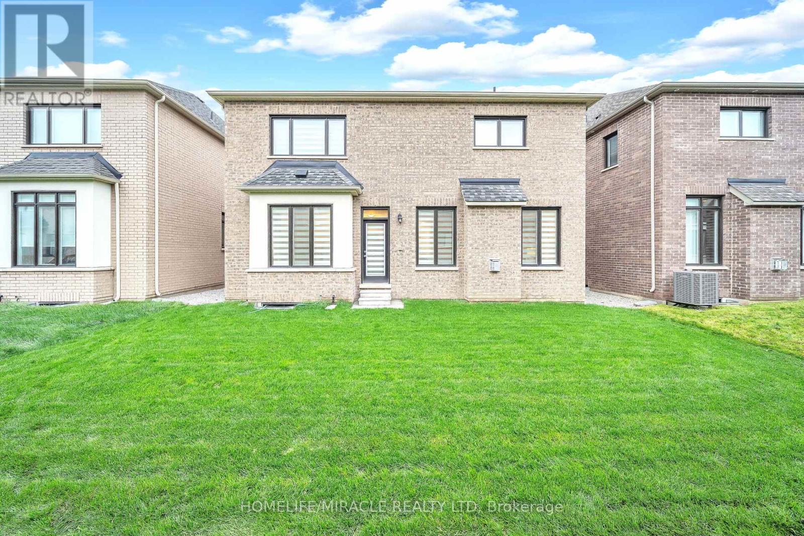 1536 Buttercup Court, Milton, Ontario L9E 2G3 - Photo 40 - W12523242