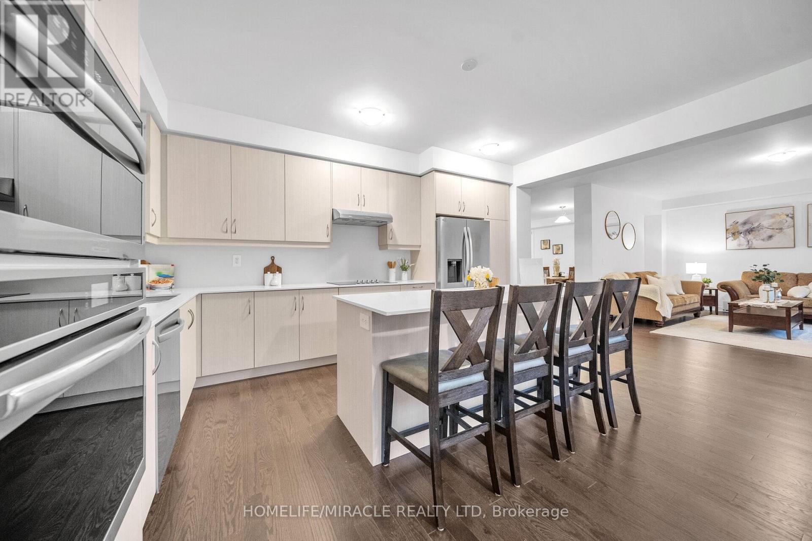 1536 Buttercup Court, Milton, Ontario L9E 2G3 - Photo 17 - W12523242