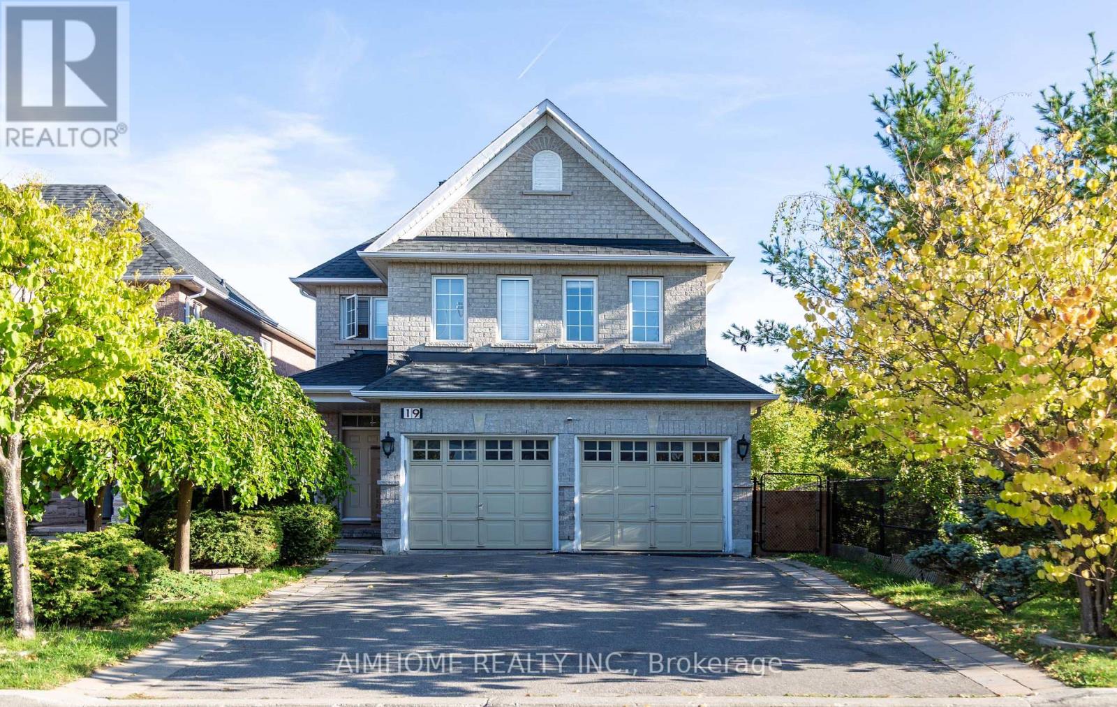 19 DURANGO DRIVE, Richmond Hill, Ontario