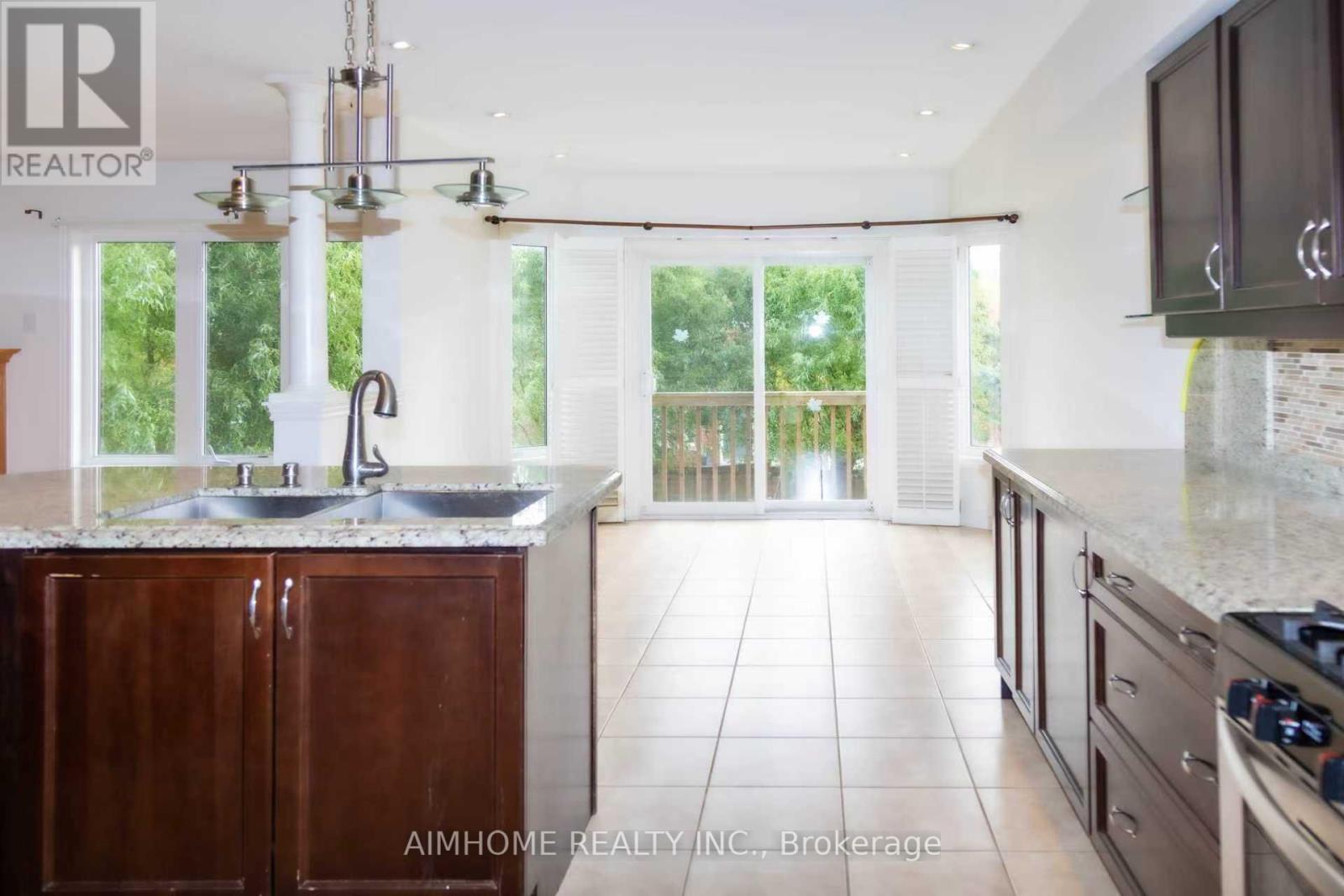 19 Durango Drive, Richmond Hill, Ontario  L4S 2W5 - Photo 10 - N12526674