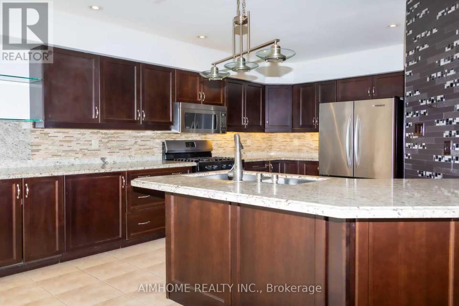 19 Durango Drive, Richmond Hill, Ontario  L4S 2W5 - Photo 13 - N12526674