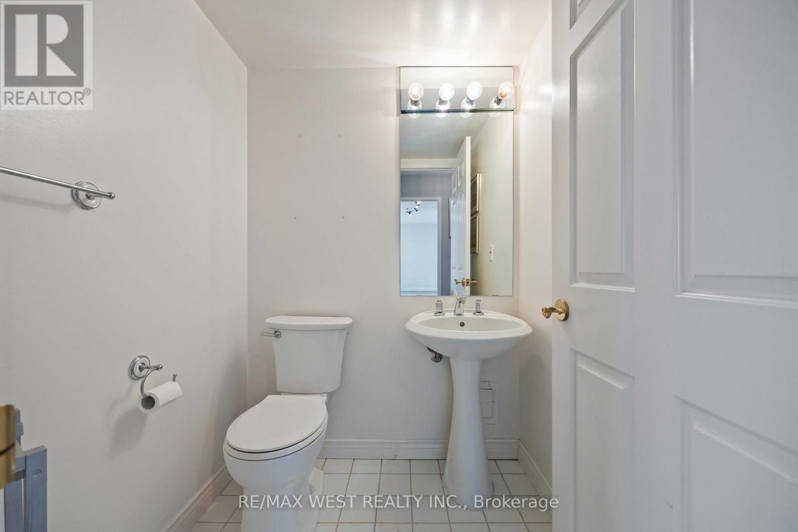 1608 - 2285 Lake Shore Boulevard W, Toronto, Ontario  M8V 3X9 - Photo 16 - W12526656